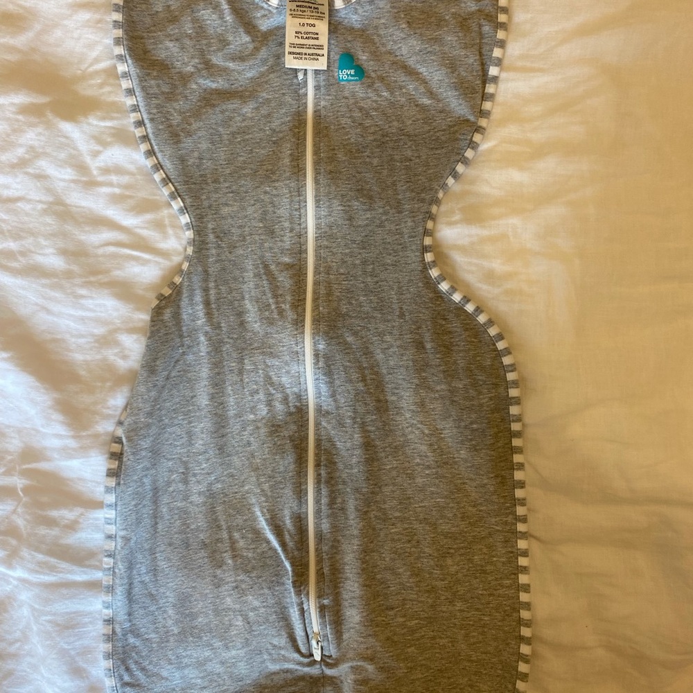 Love to Dream Swaddle Up Original Medium 13-19 lbs. Brand new.